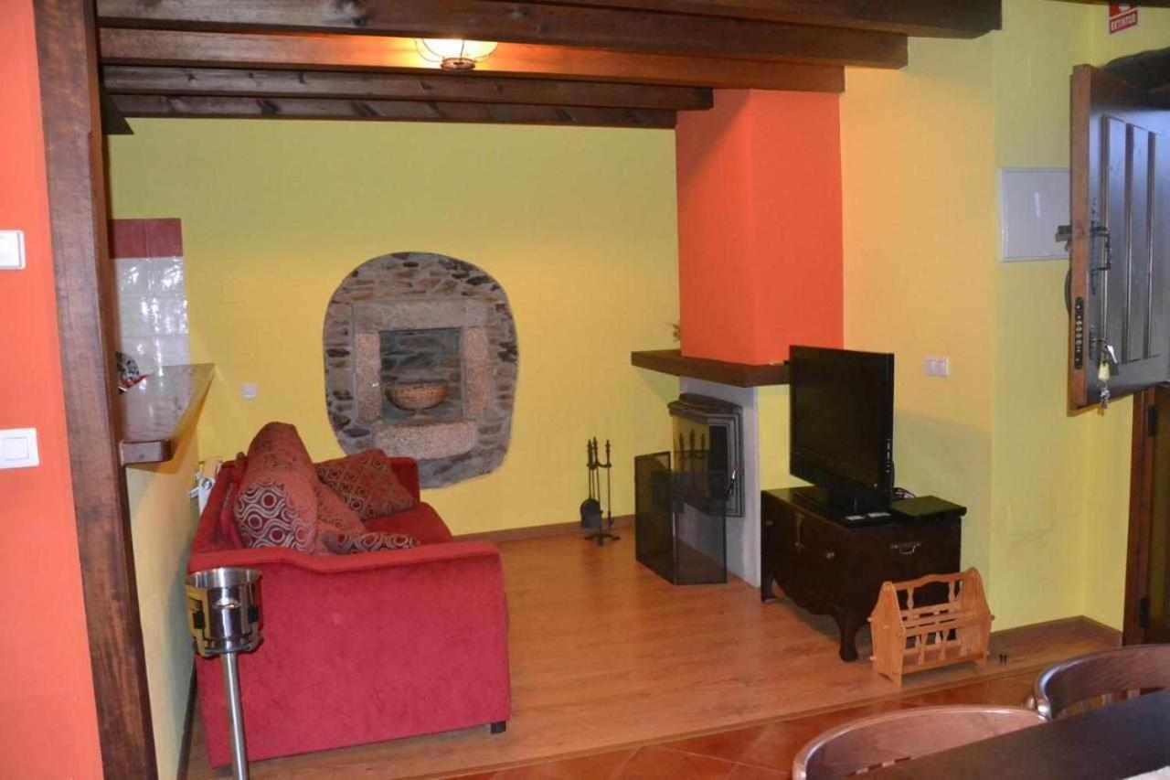 Apartamento La Casa Del Abuelo Justo Minagon Eksteriør billede